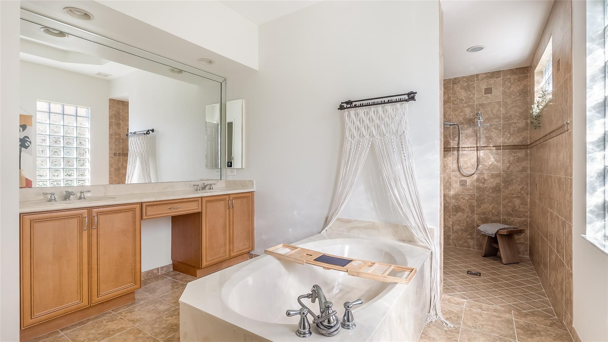 16155 Rosecroft Terrace