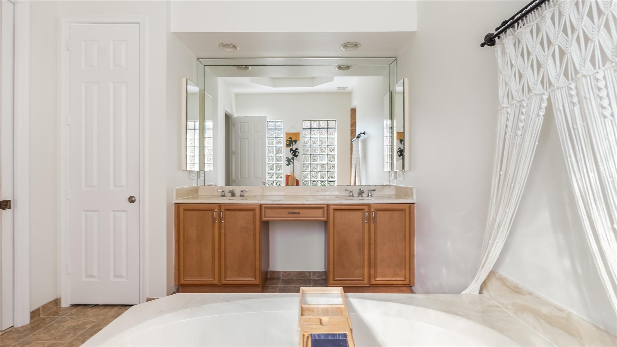 16155 Rosecroft Terrace