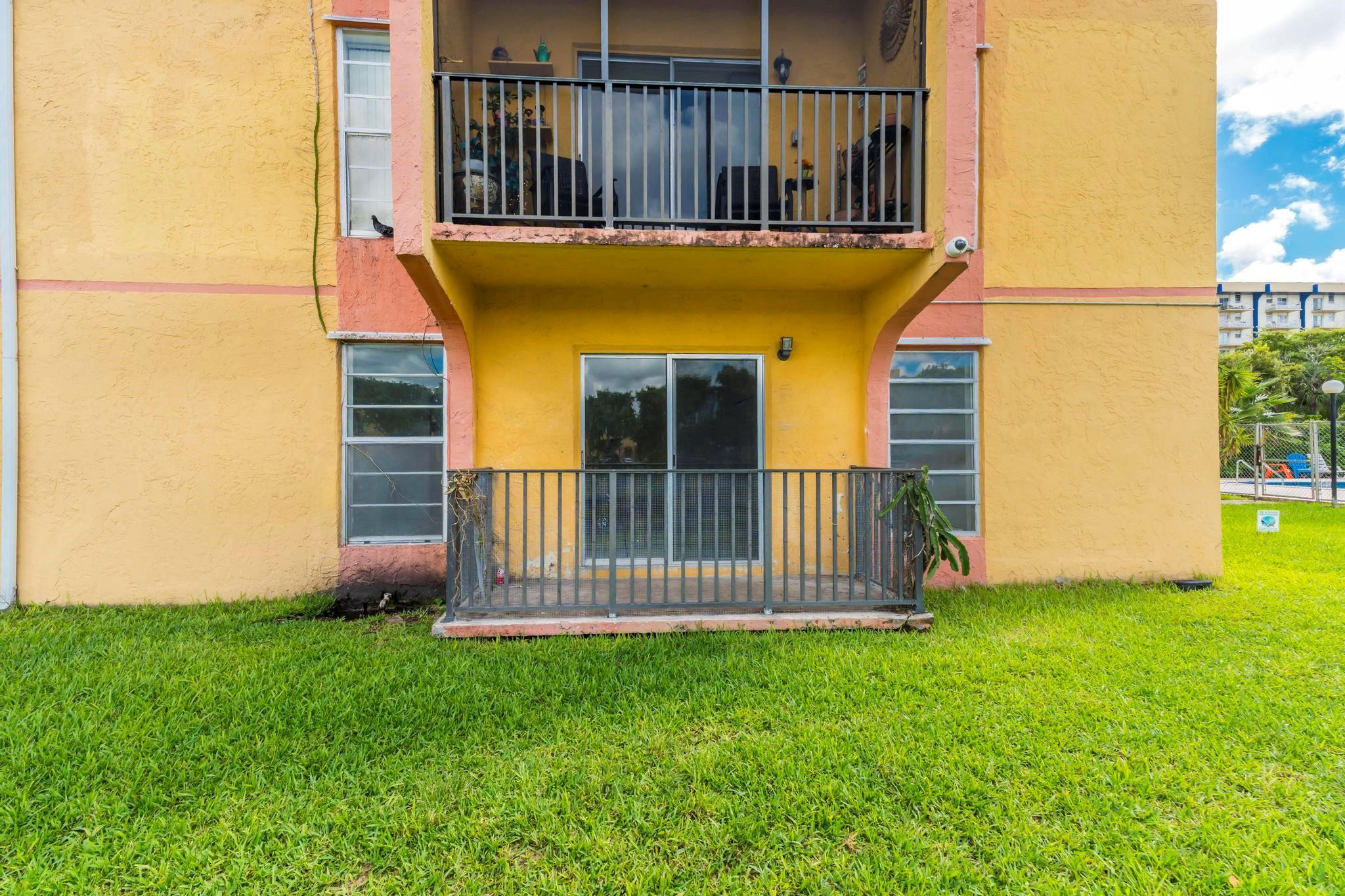 4707 NW 7th St 110