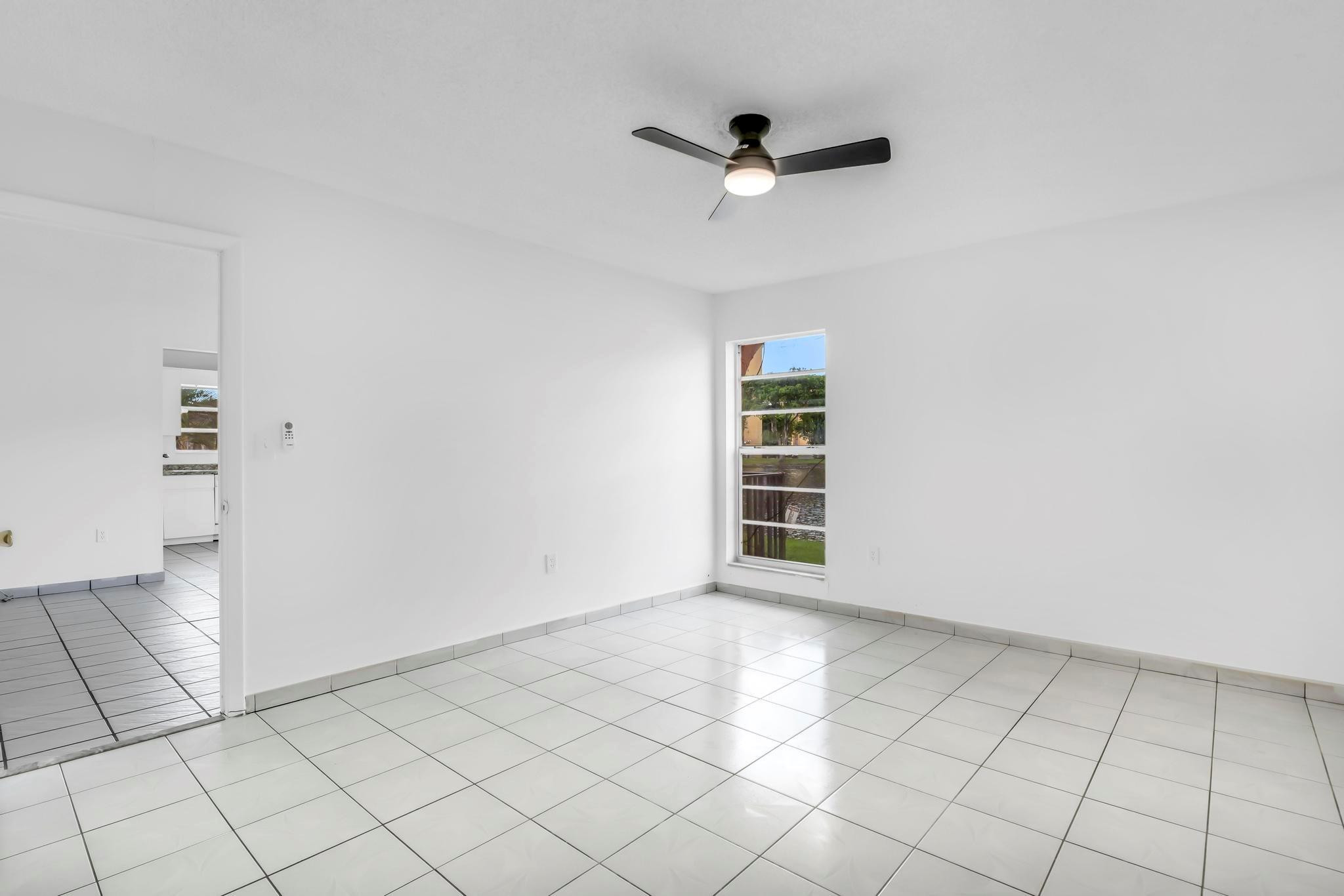 4707 NW 7th St 110