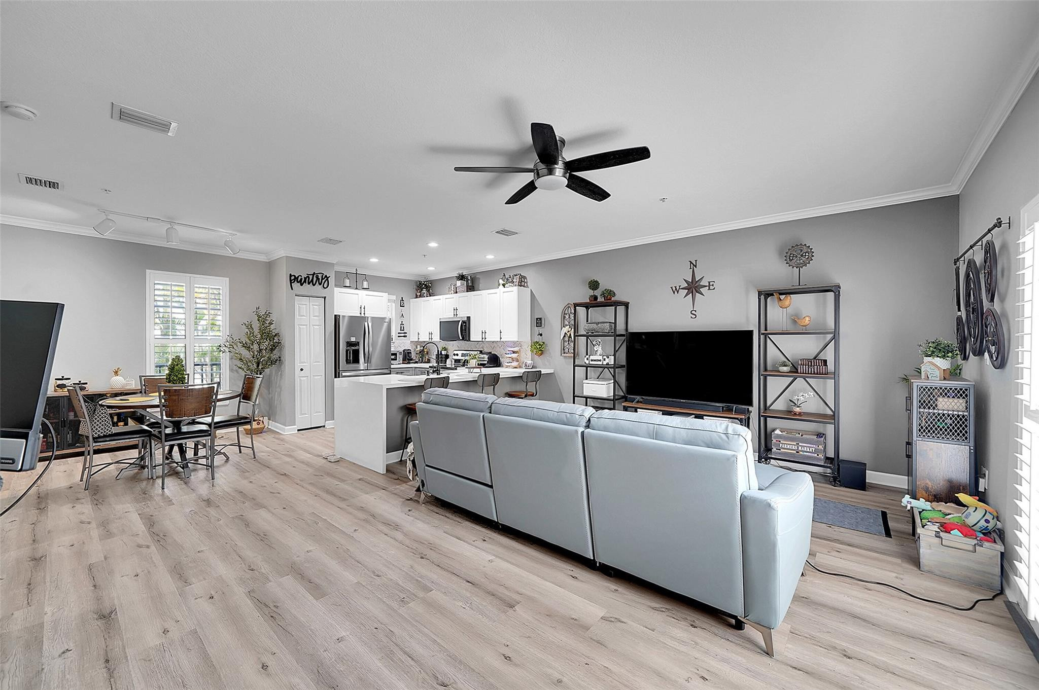 2512 SW 14th Ave 503