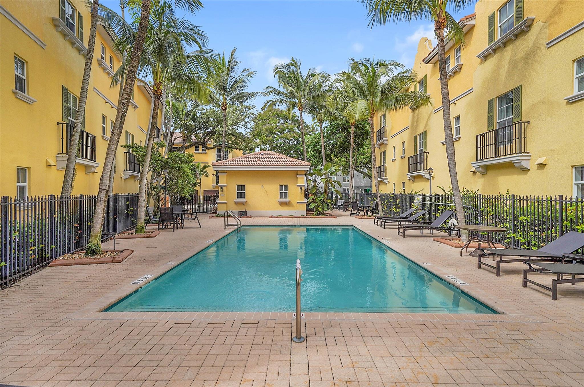 2512 SW 14th Ave 503