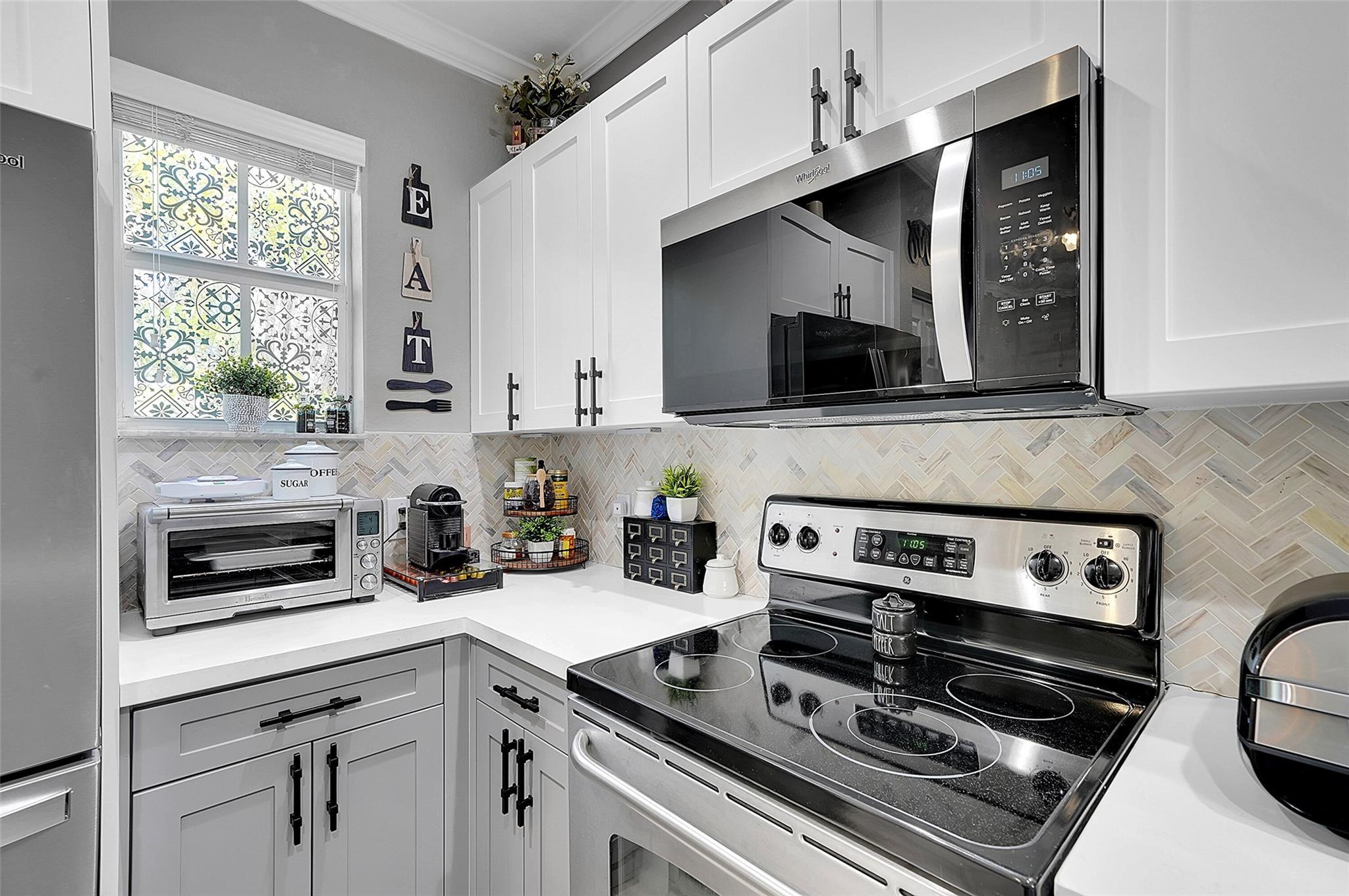 2512 SW 14th Ave 503