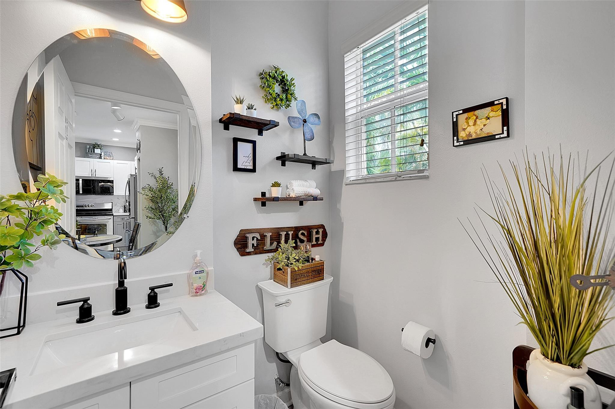 2512 SW 14th Ave 503