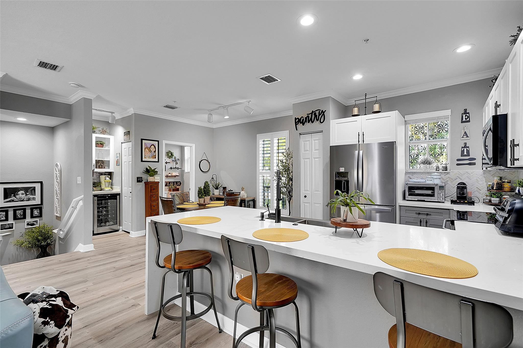 2512 SW 14th Ave 503