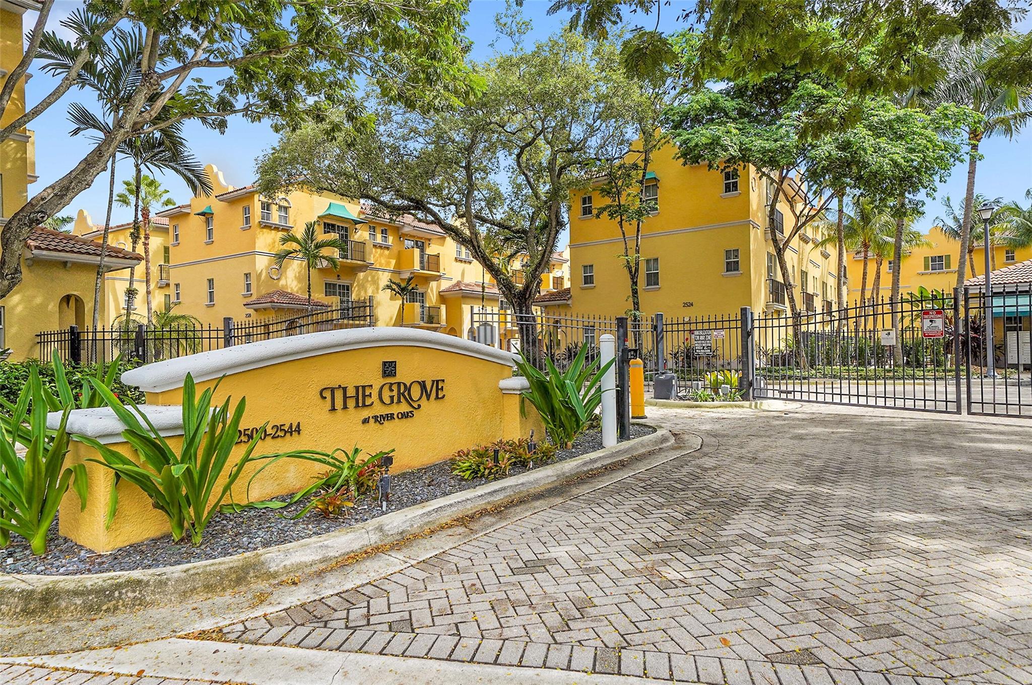 2512 SW 14th Ave 503