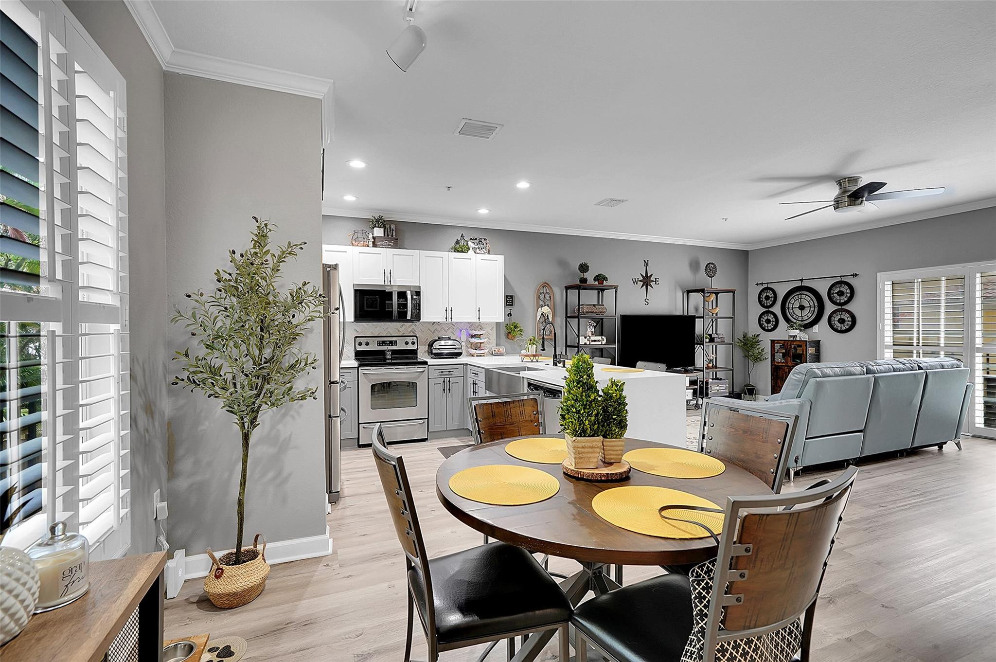 2512 SW 14th Ave 503