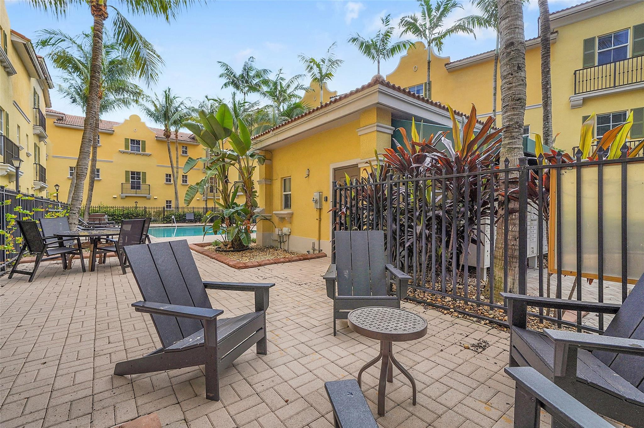 2512 SW 14th Ave 503