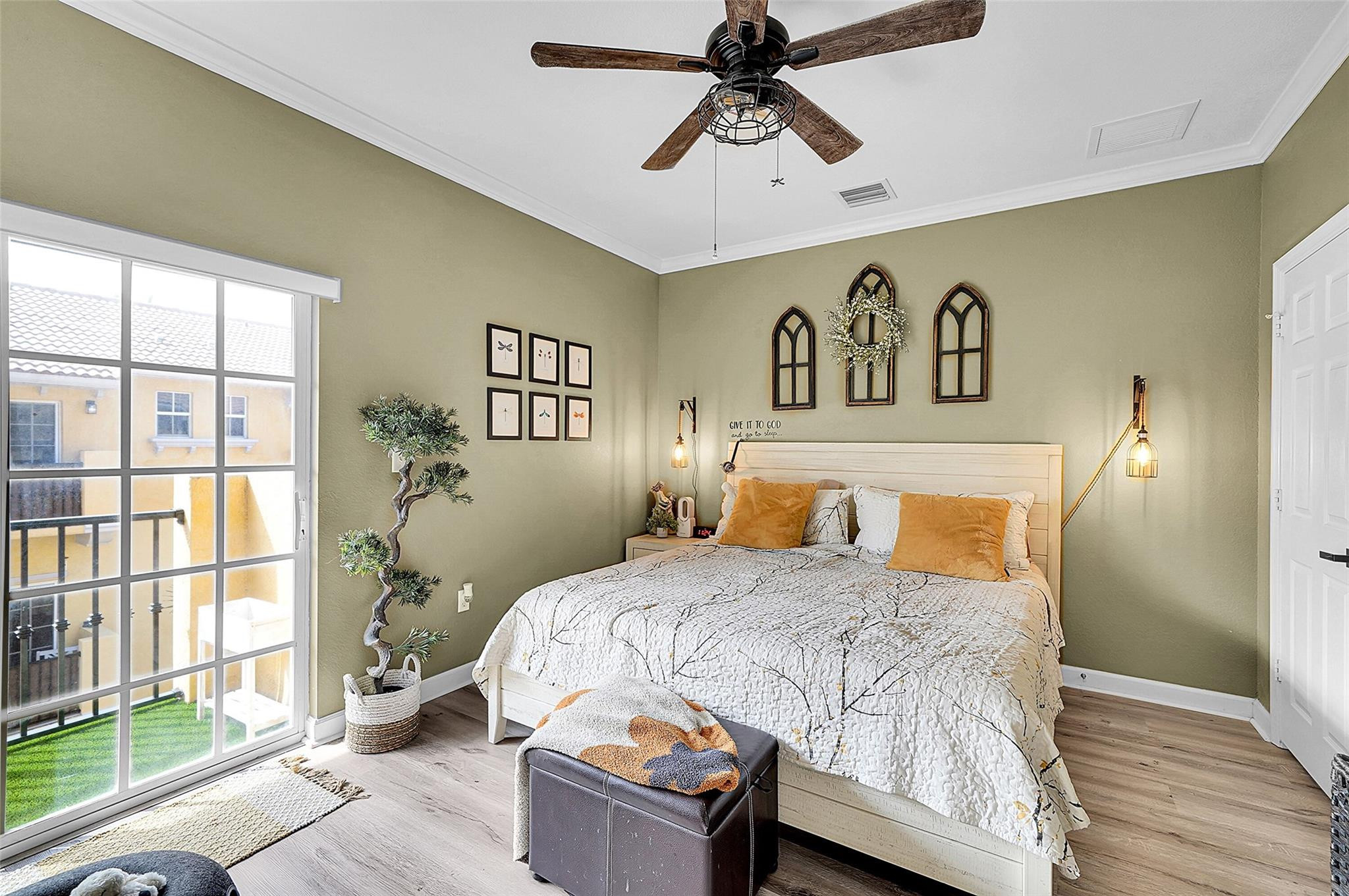 2512 SW 14th Ave 503