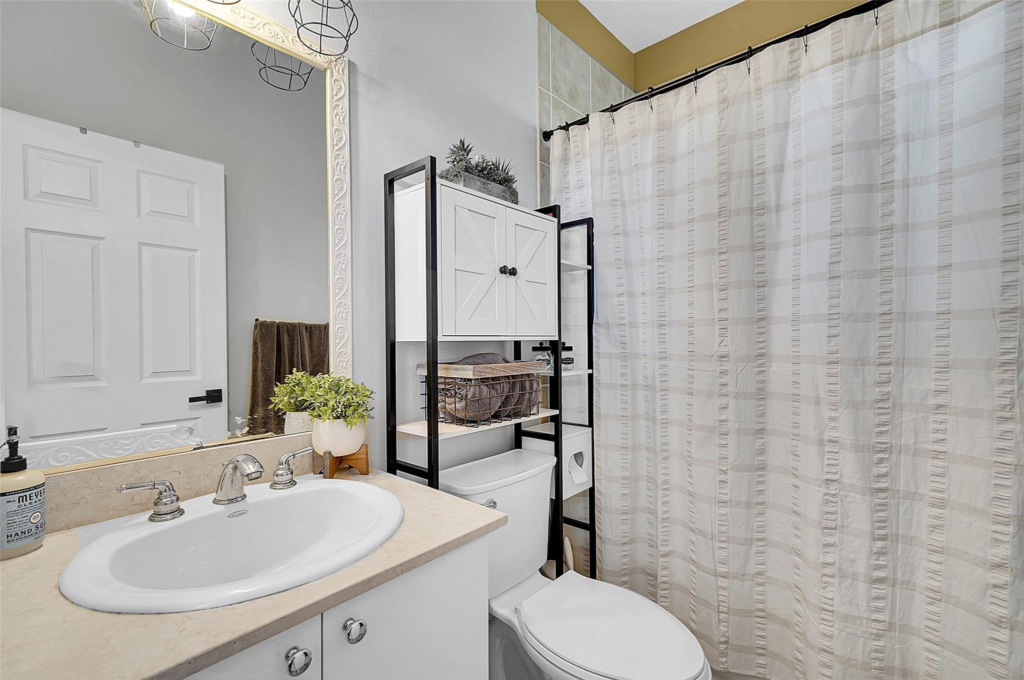 2512 SW 14th Ave 503