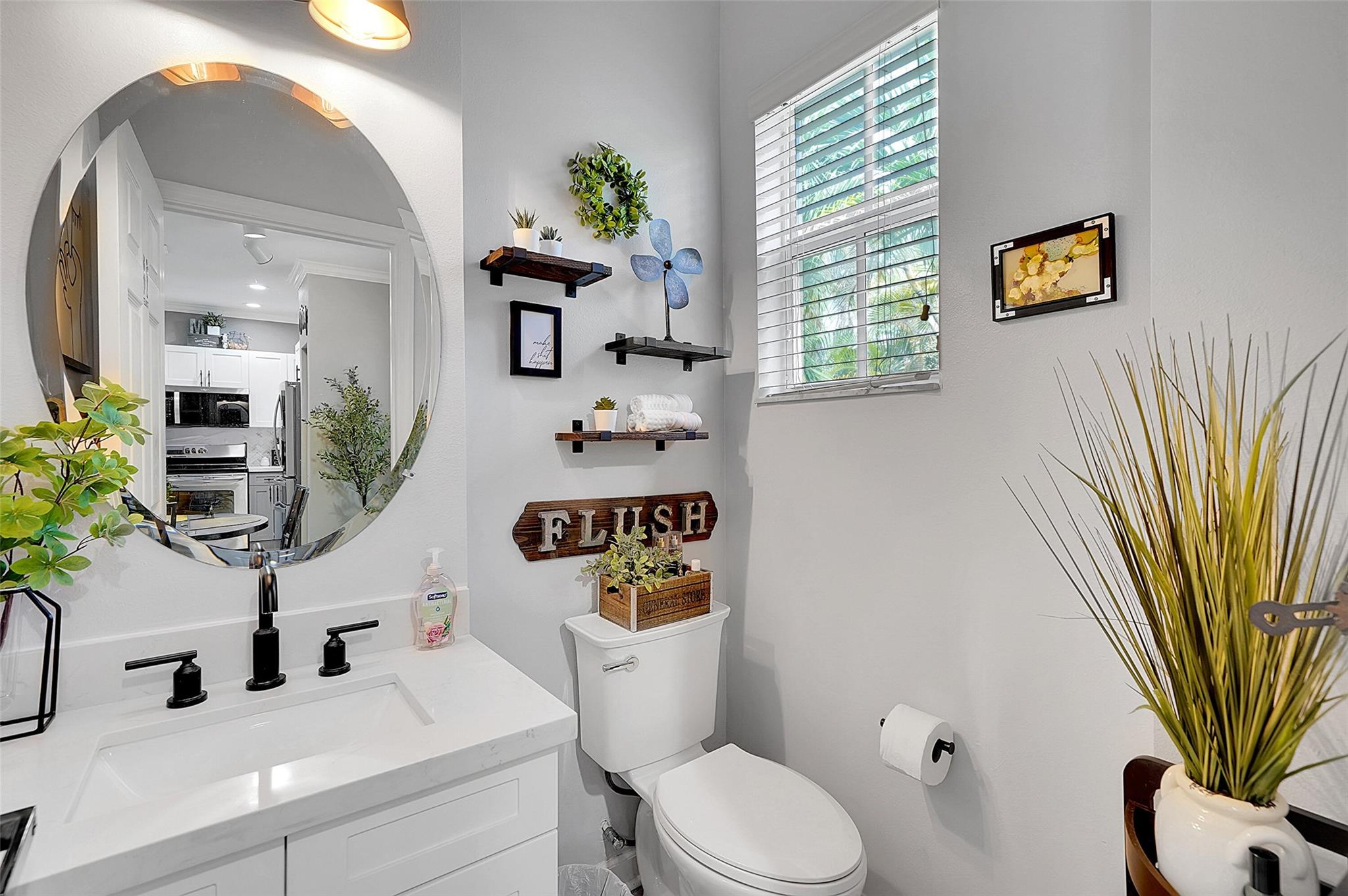 2512 SW 14th Ave 503