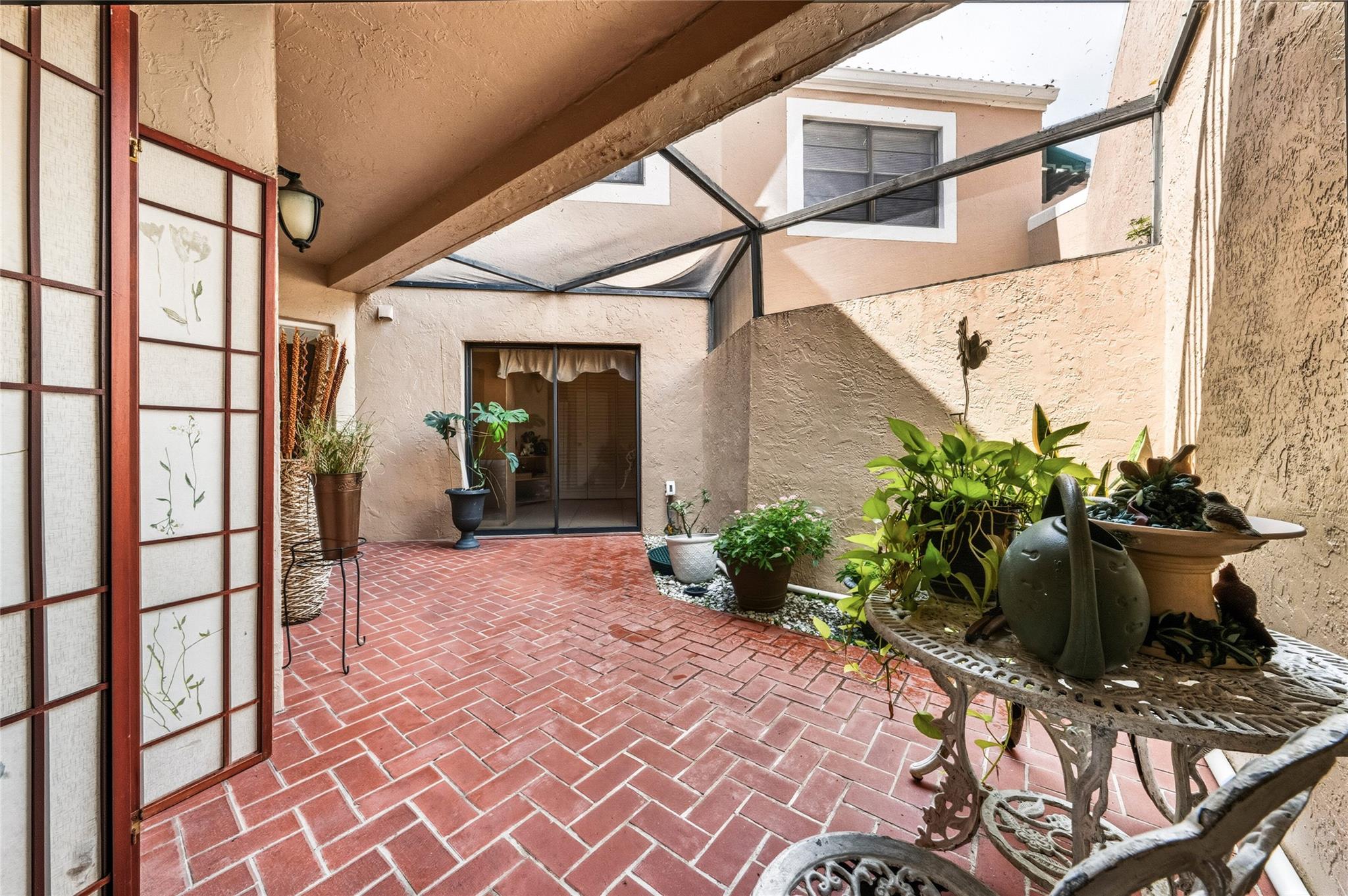 6606 Villa Sonrisa Dr 910