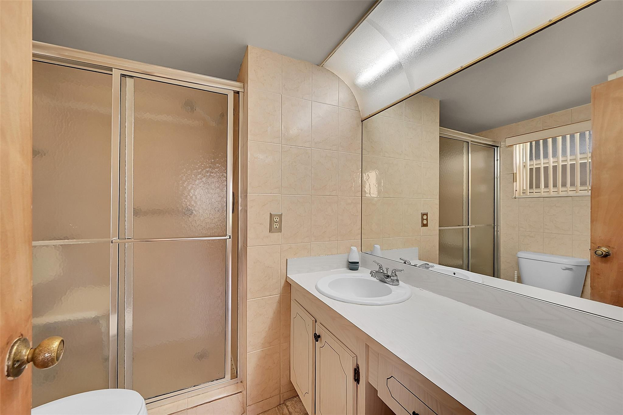 9261 Sunrise Lakes Blvd 112