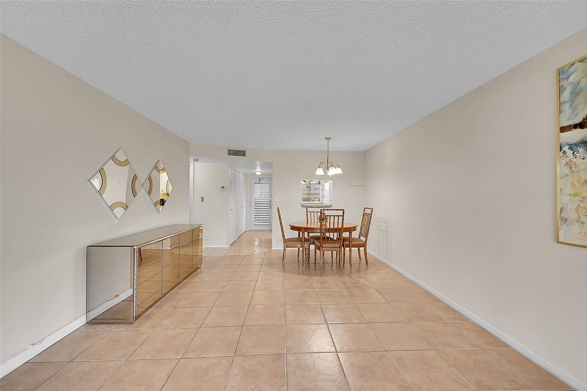 9261 Sunrise Lakes Blvd 112