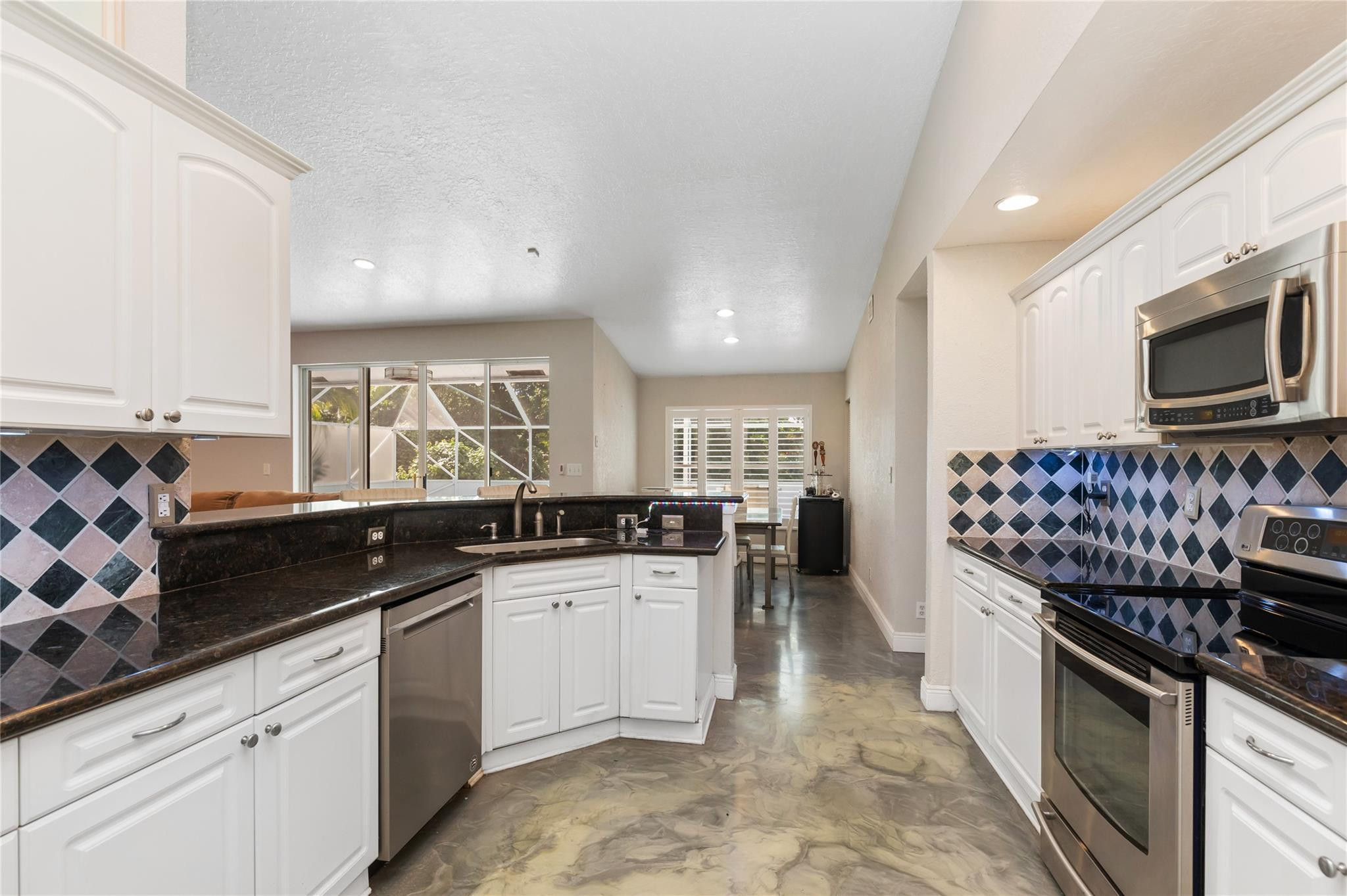 1400 NW 102nd Dr