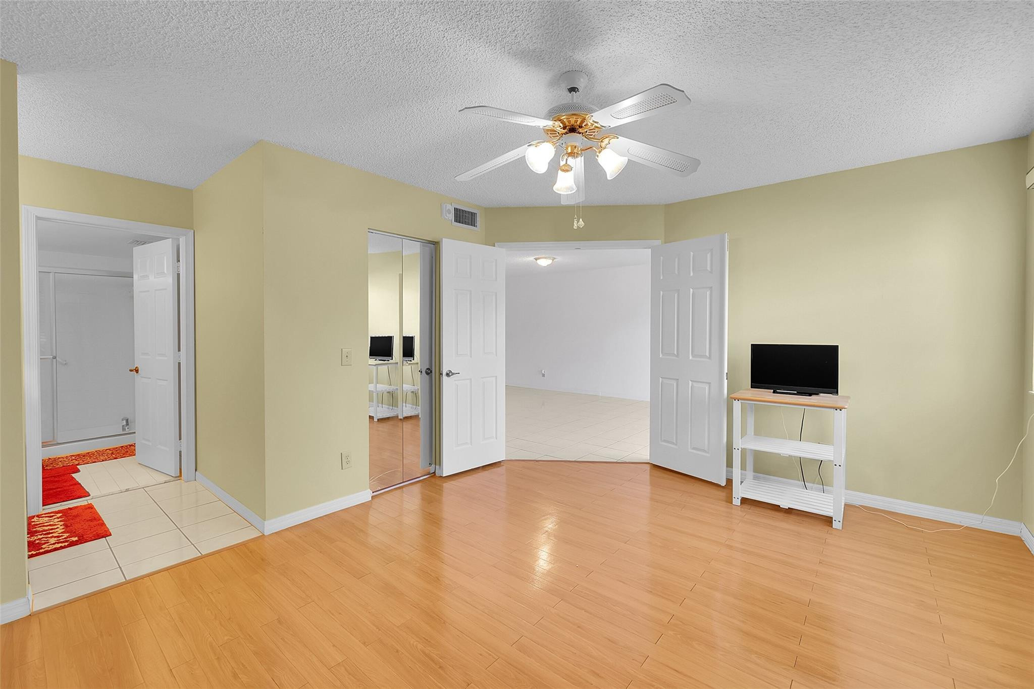 10369 NW 24th Pl 402