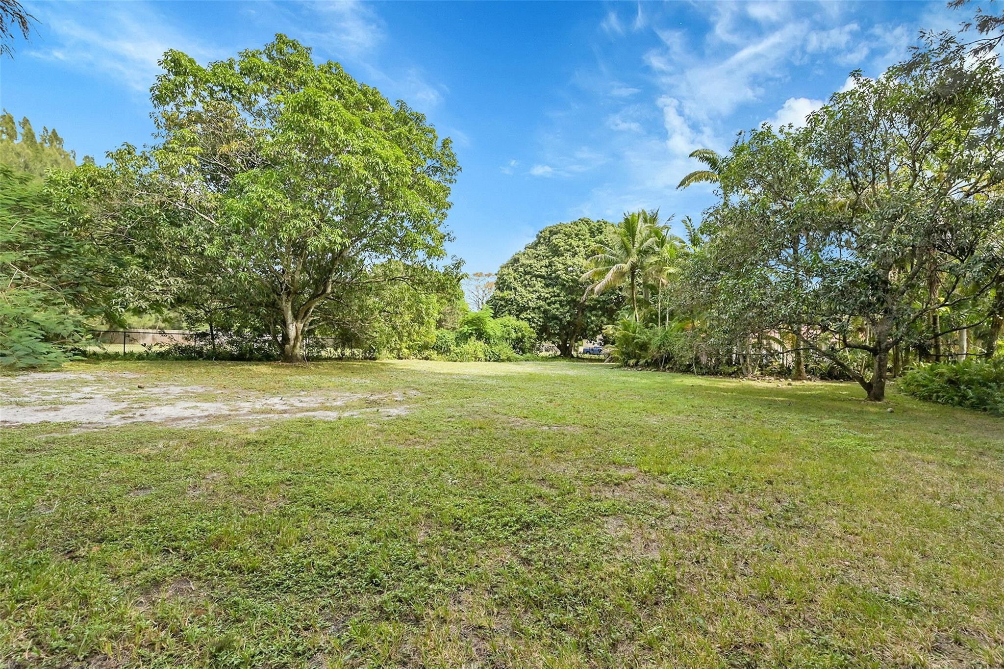 401 Farmington Dr