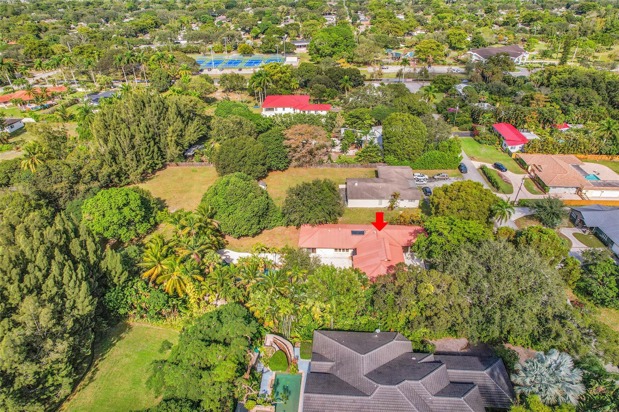 401 Farmington Dr