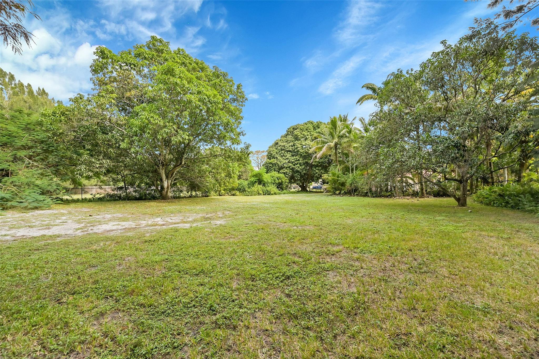 401 Farmington Dr