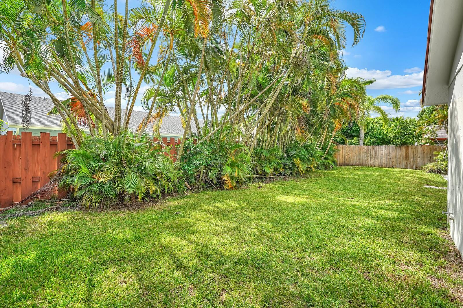 8330 NW 52nd Ct