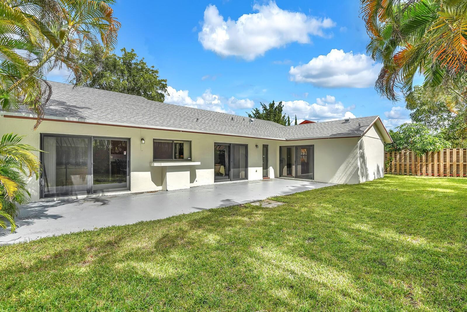 8330 NW 52nd Ct