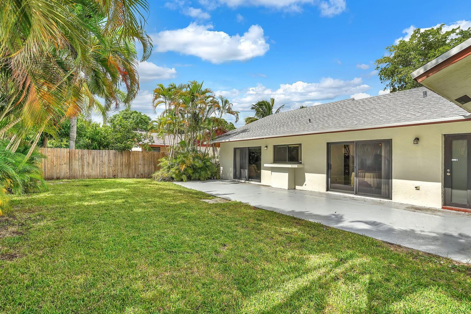 8330 NW 52nd Ct