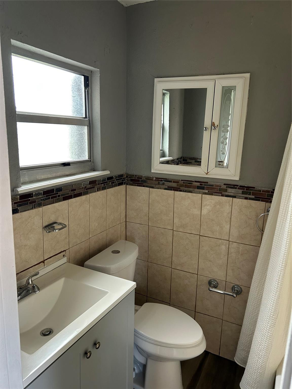 1540 NW 33rd Ter