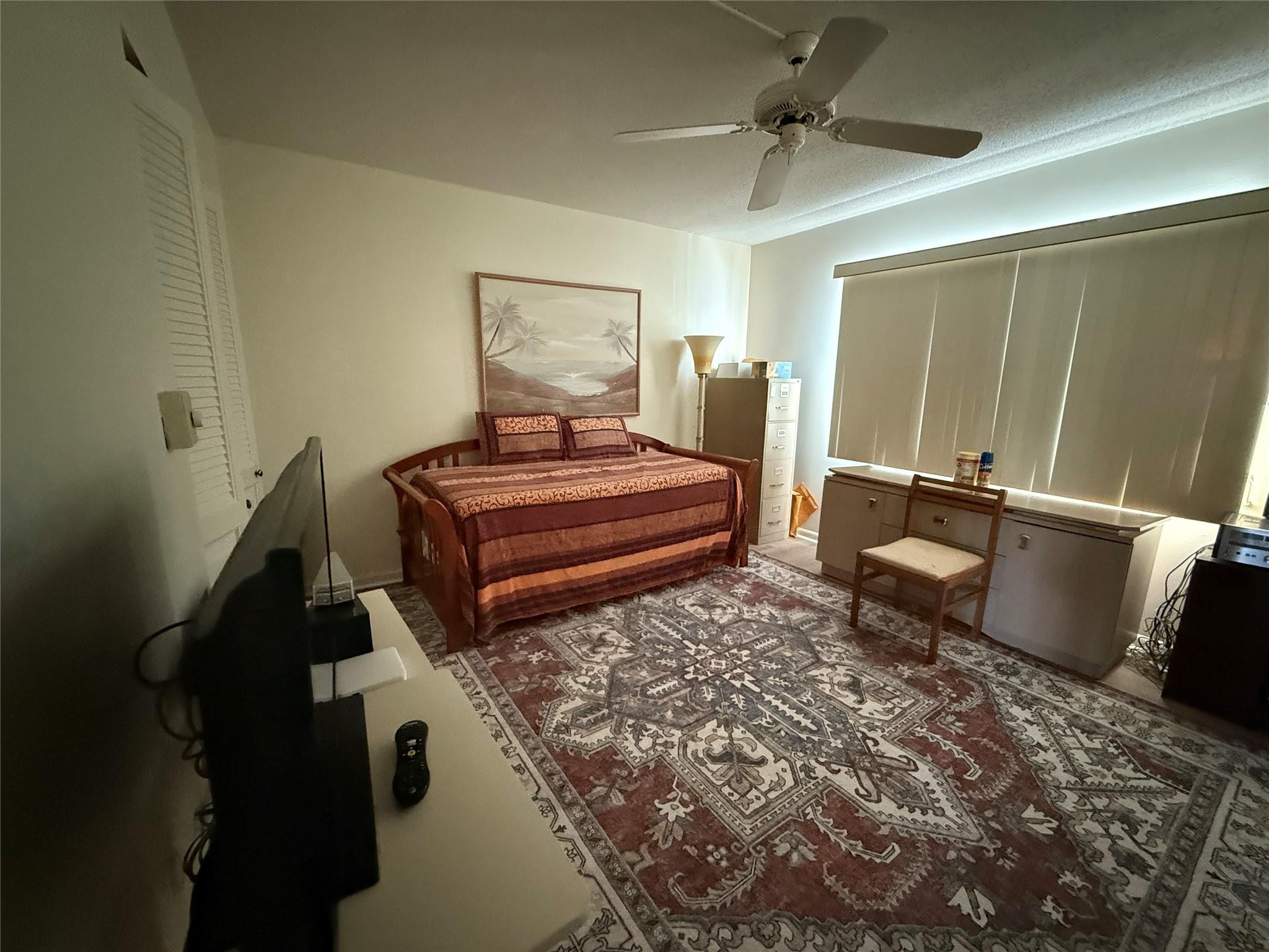 2802 Victoria Way M2