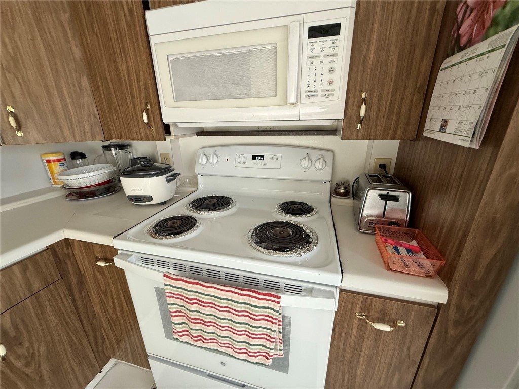 2802 Victoria Way M2