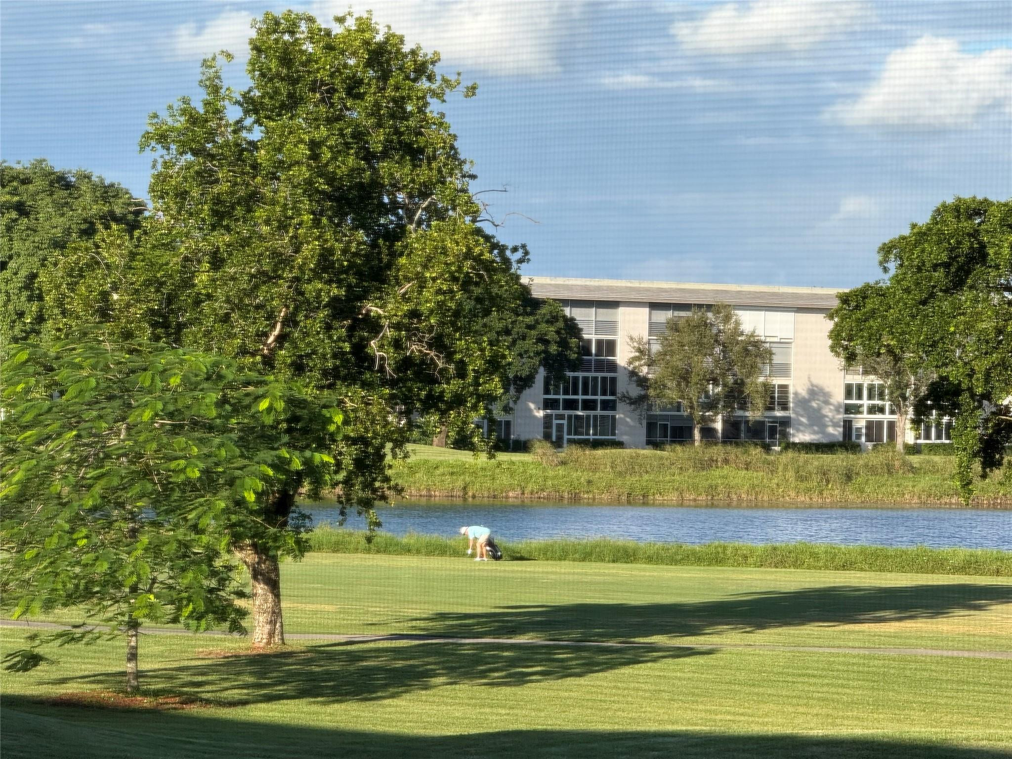 2802 Victoria Way M2