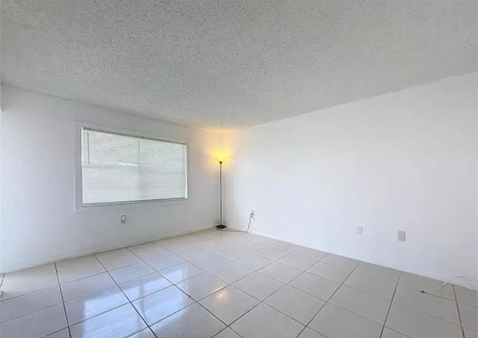 4304 NW 9th Ave 2-3C