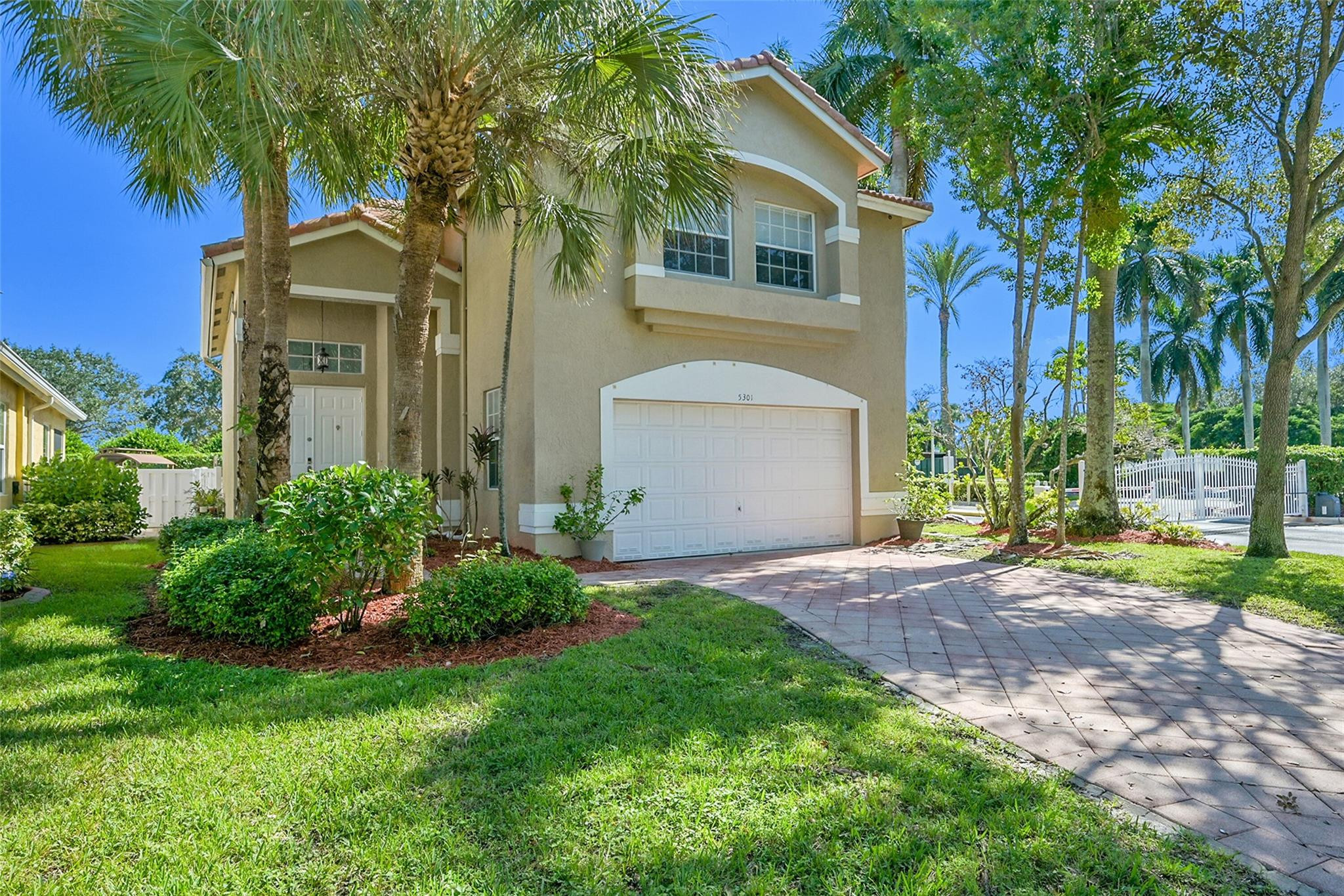 5301 NW 123rd Ter
