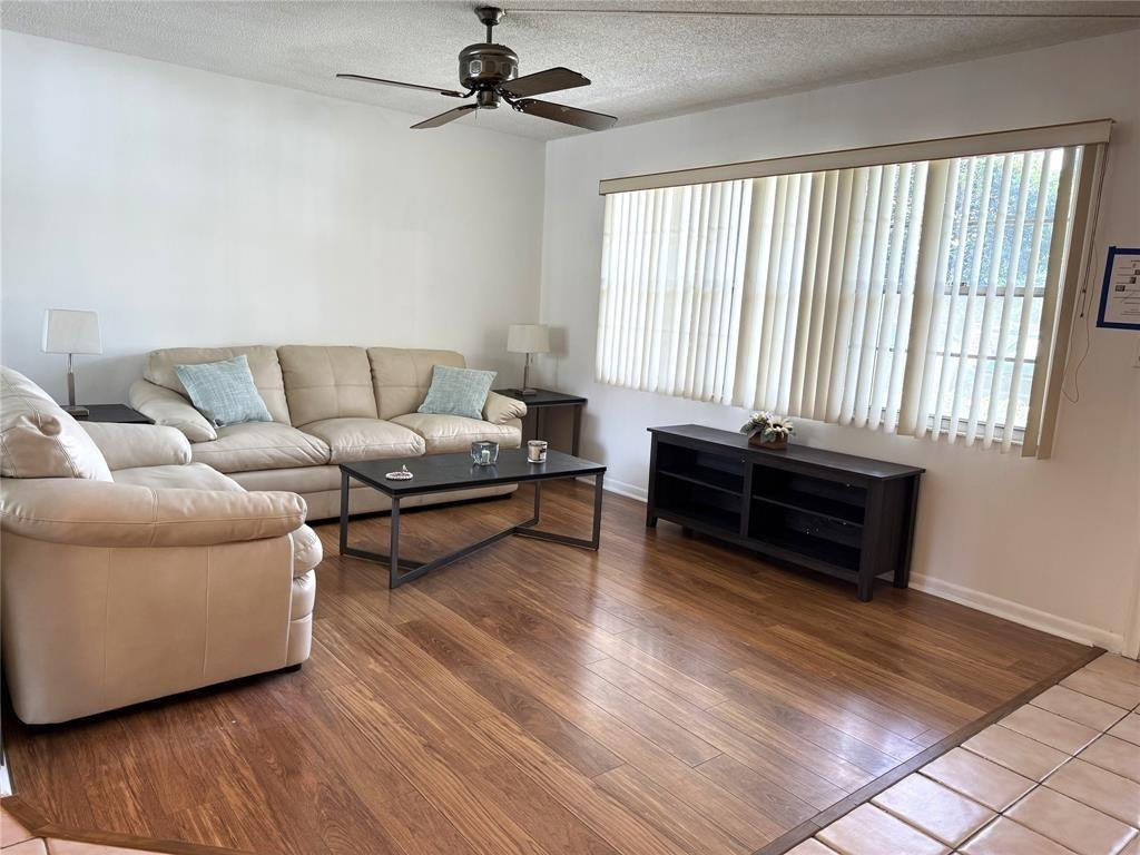 1902 Bermuda Cir E1