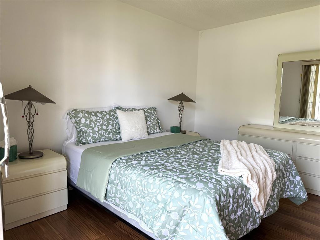 1902 Bermuda Cir E1