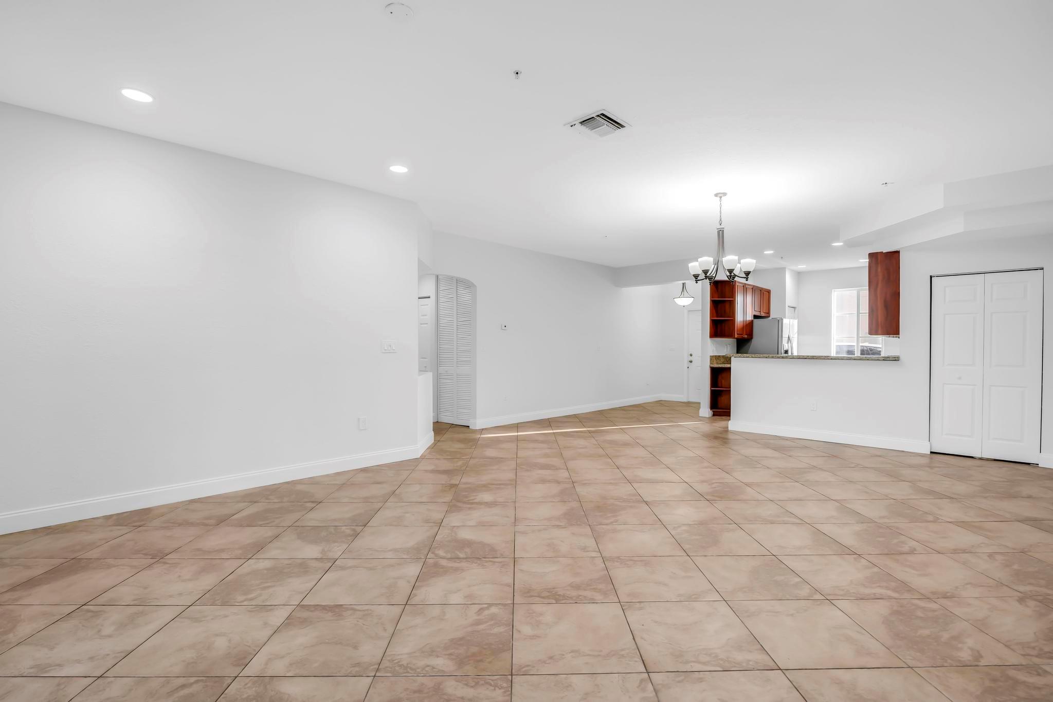 5030 SW 126TH AV 203