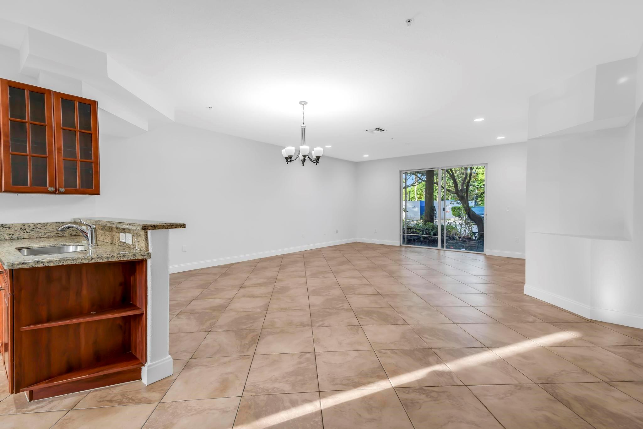 5030 SW 126TH AV 203