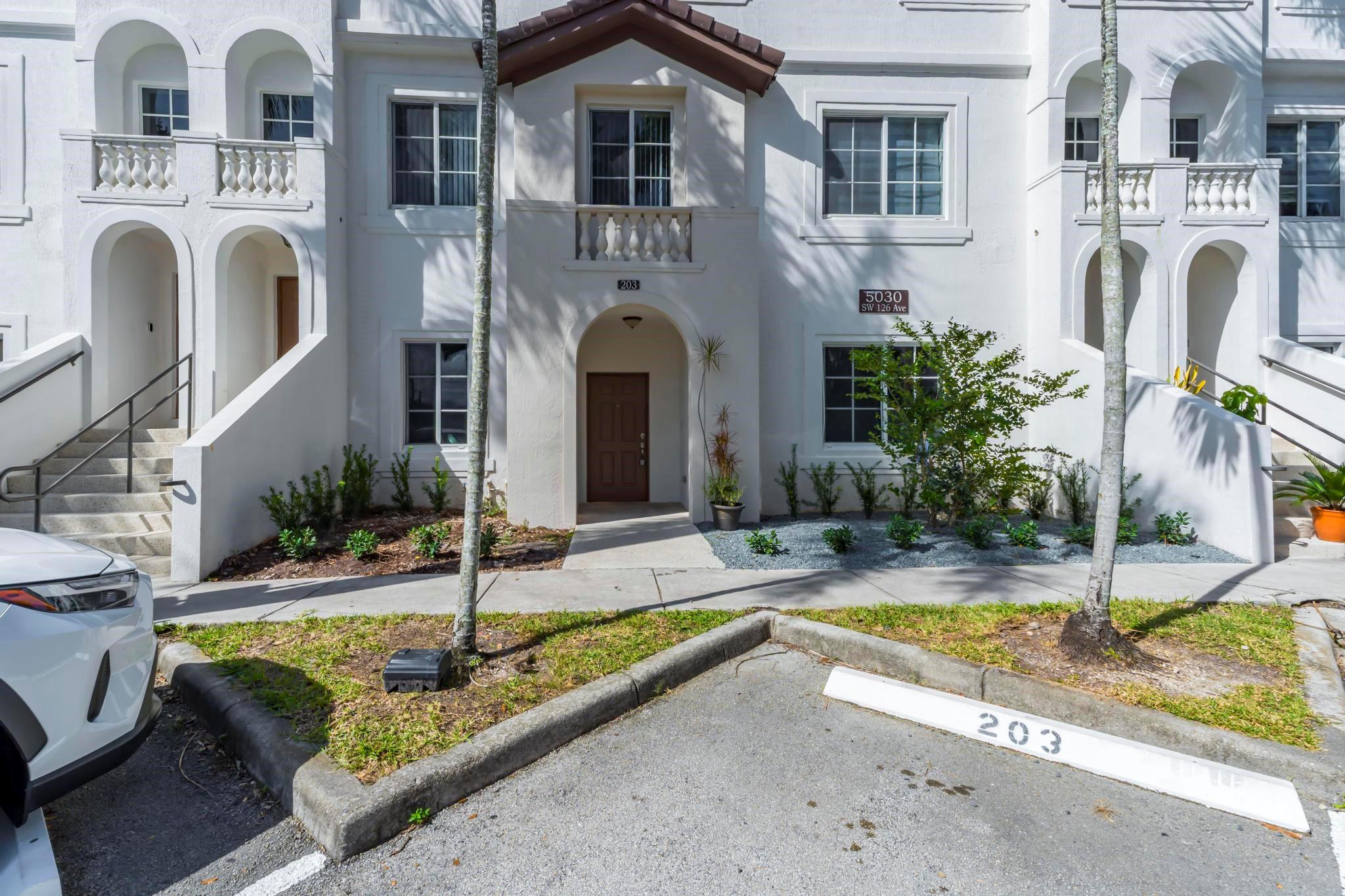 5030 SW 126TH AV 203