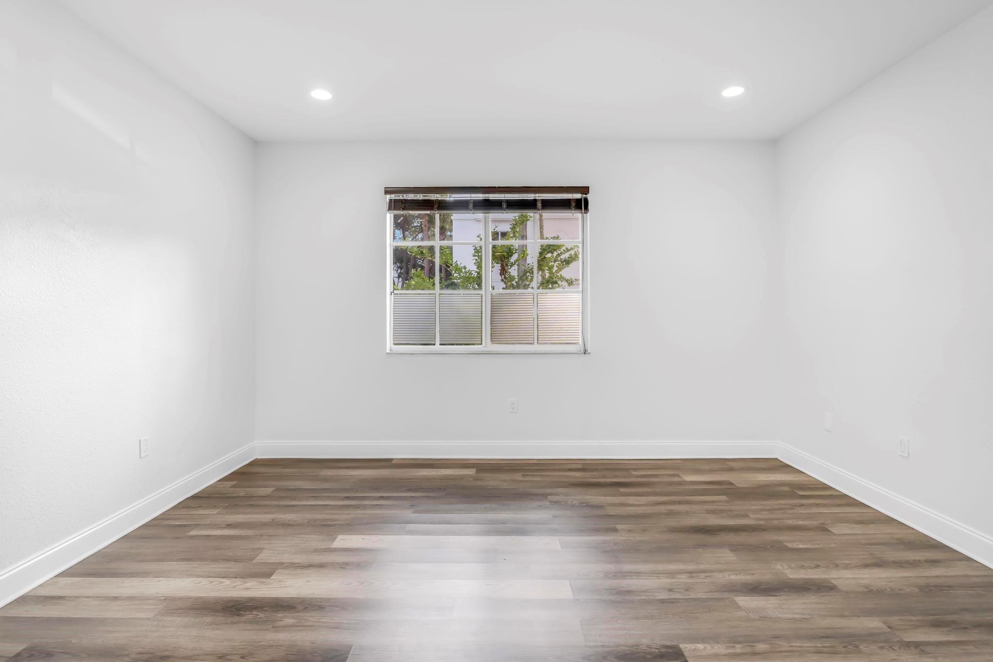 5030 SW 126TH AV 203