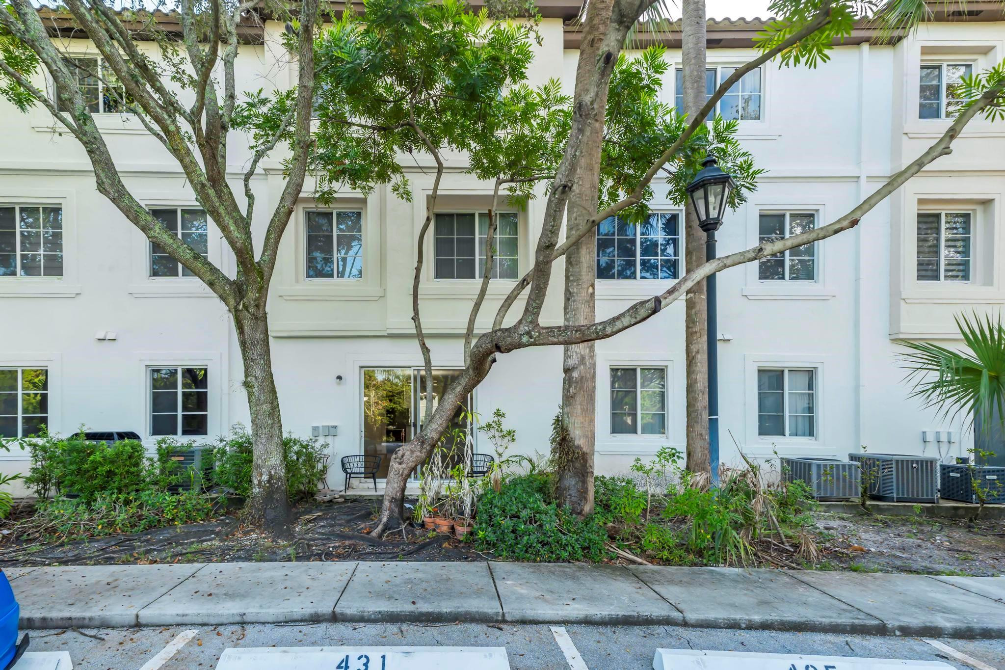 5030 SW 126TH AV 203