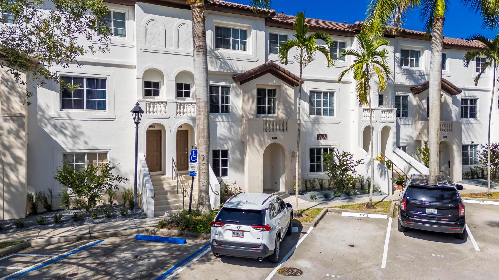 5030 SW 126TH AV 203