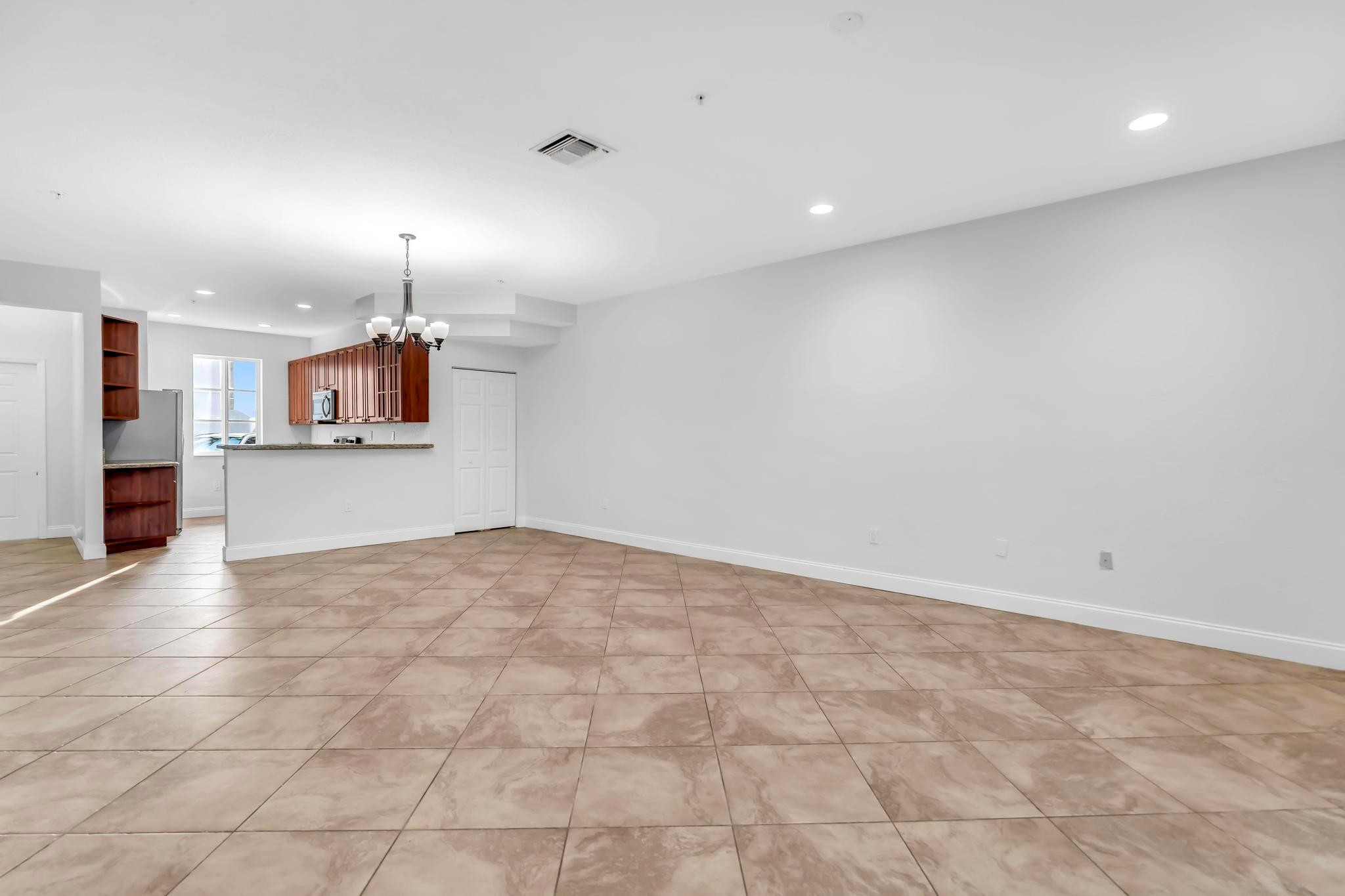 5030 SW 126TH AV 203