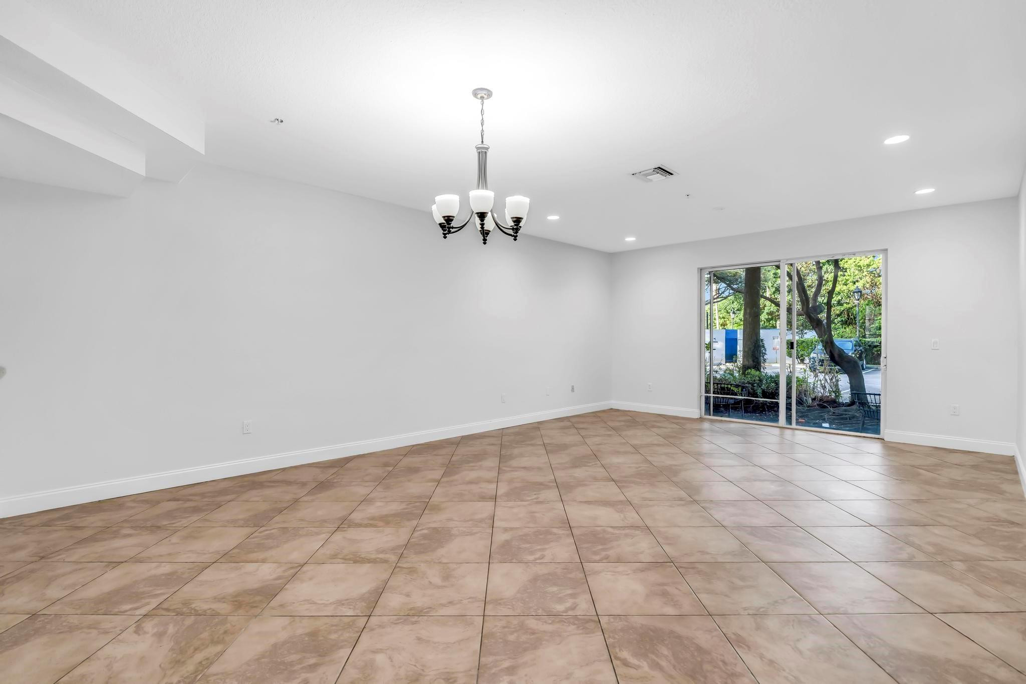 5030 SW 126TH AV 203