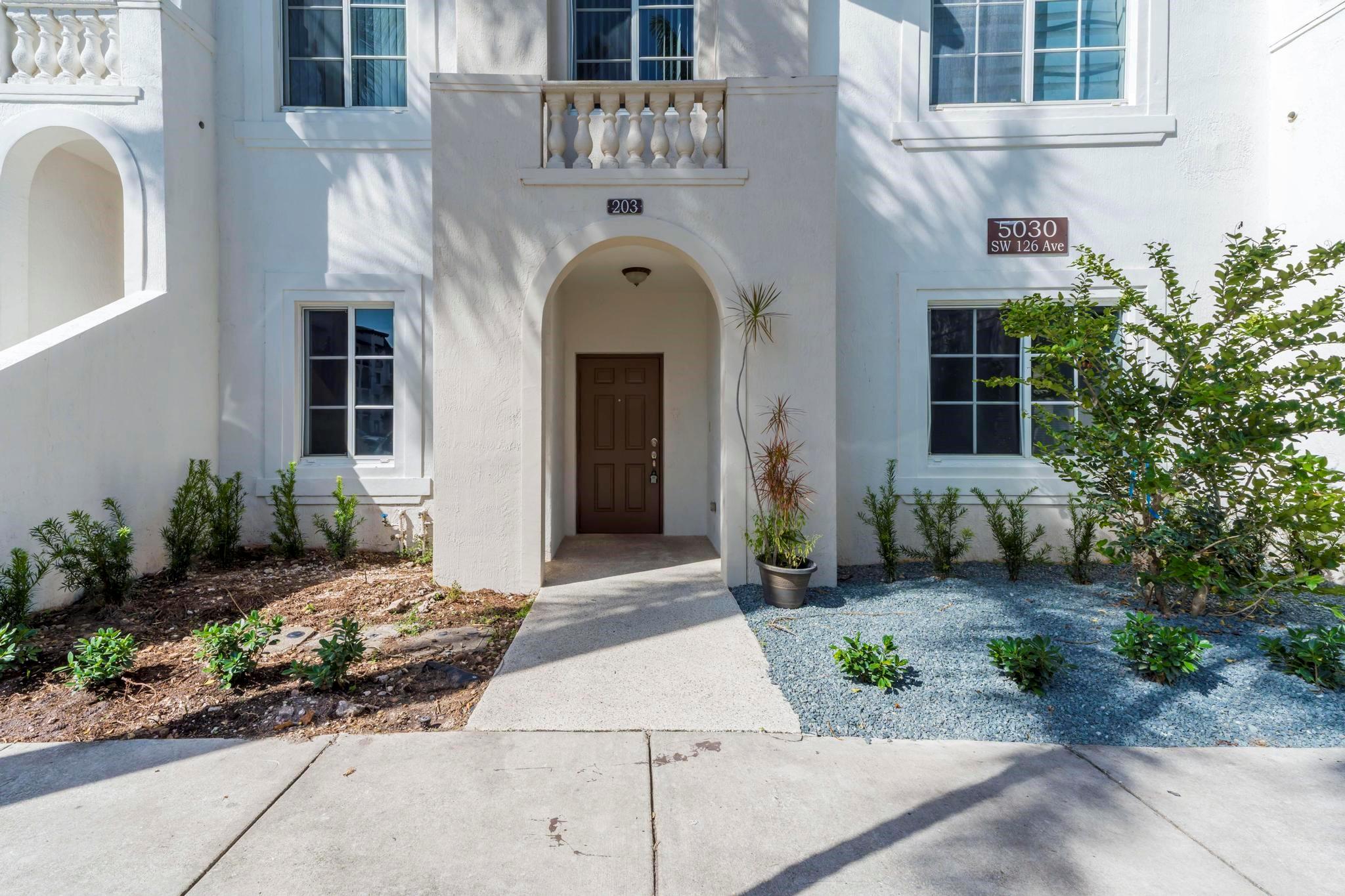 5030 SW 126TH AV 203