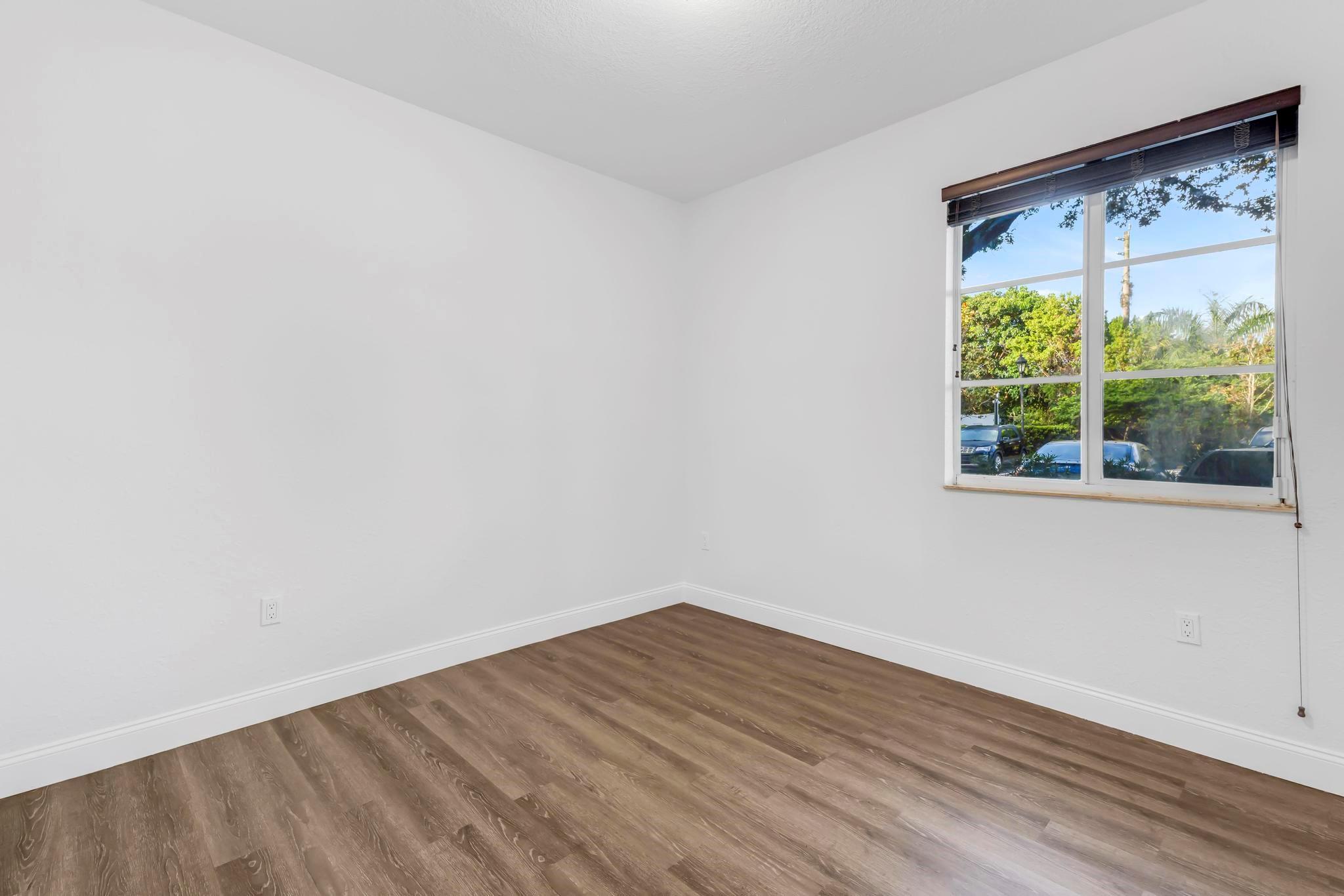 5030 SW 126TH AV 203