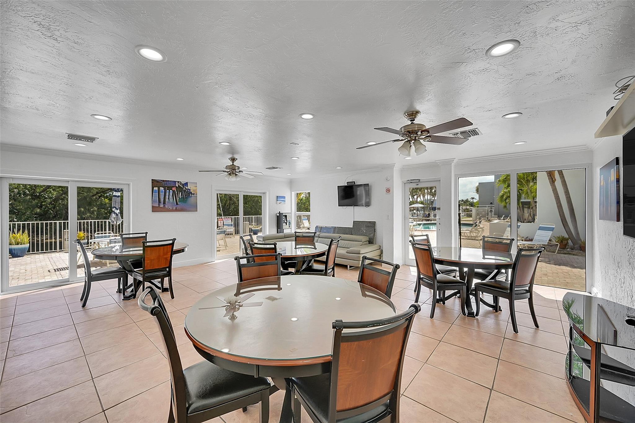 2850 NE 14th St Cswy B-203