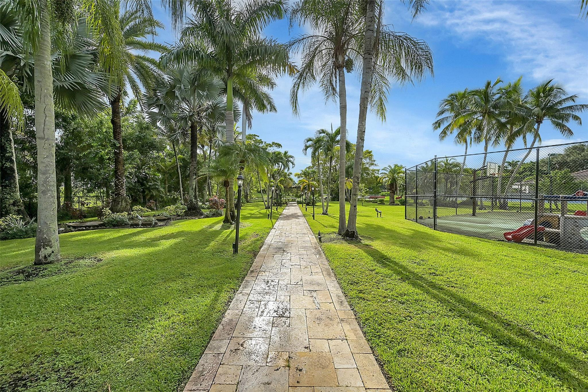 4200 NW 96th ave