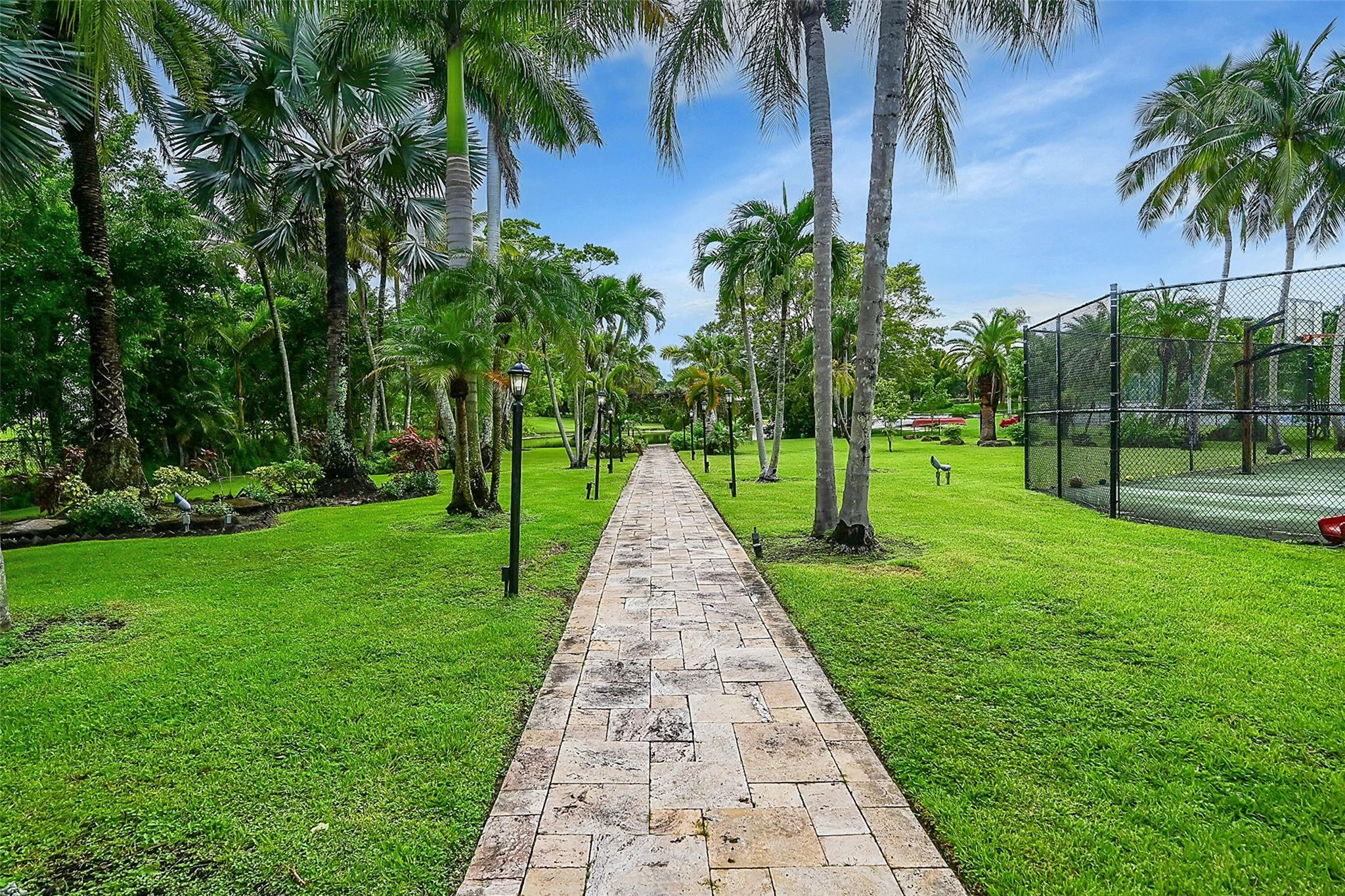 4200 NW 96th ave
