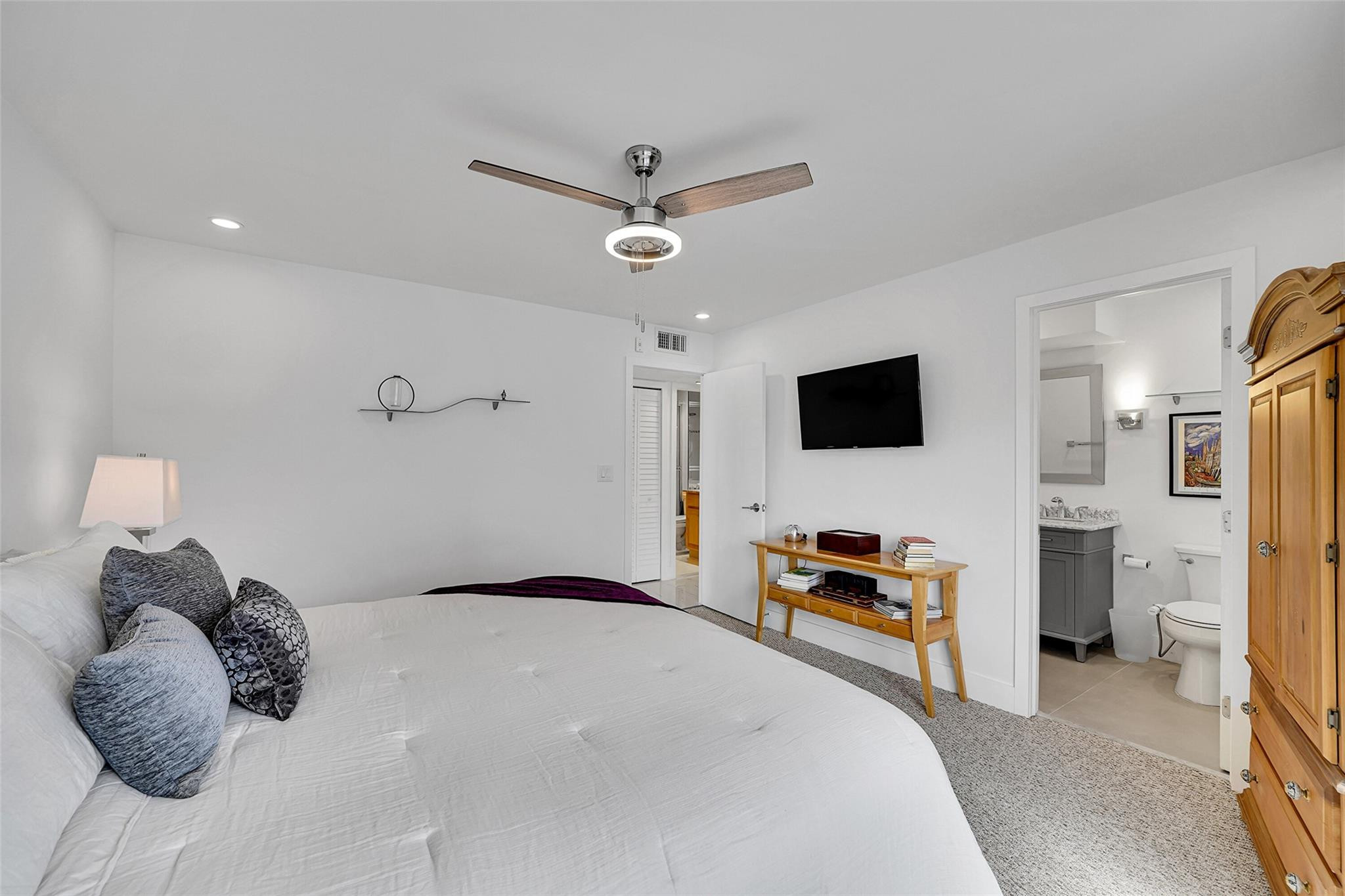 2860 NE 14th Street Cswy D401