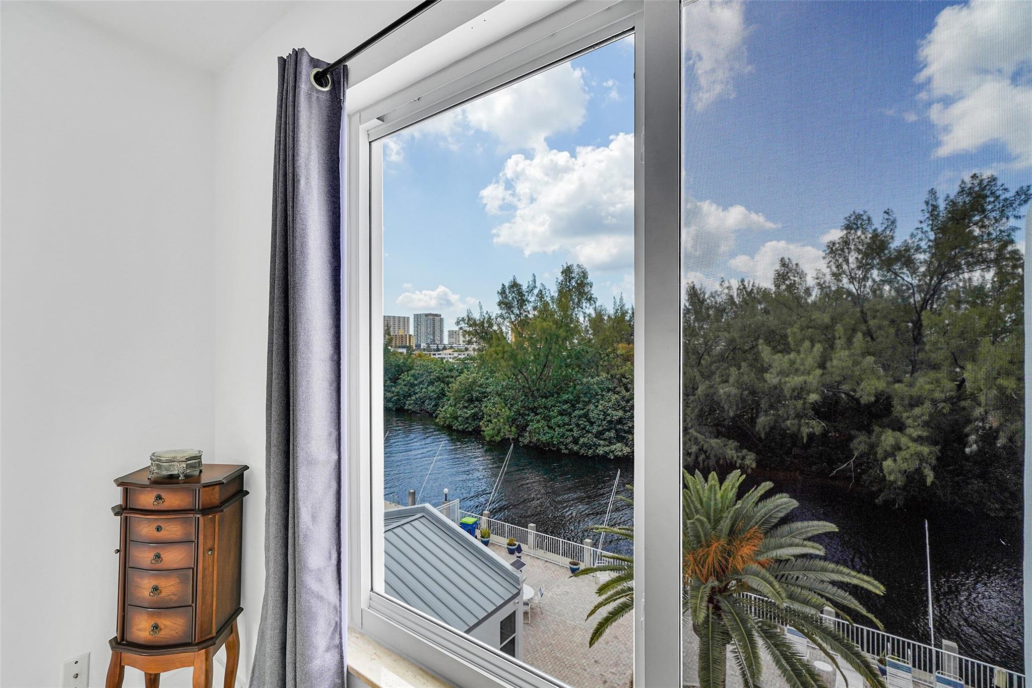 2860 NE 14th Street Cswy D401