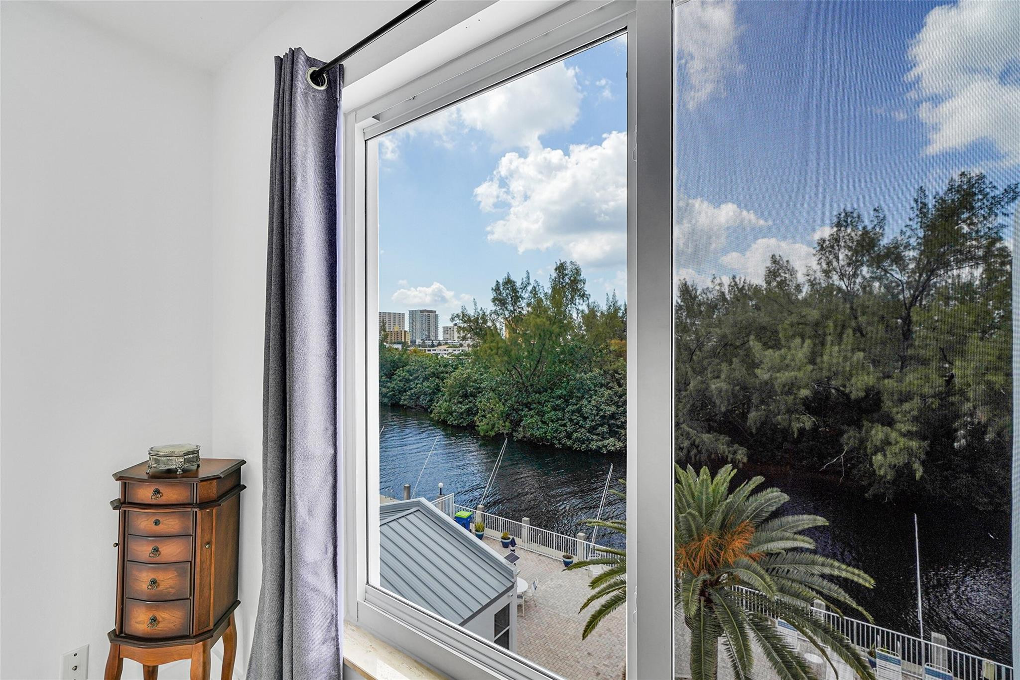 2860 NE 14th Street Cswy D401